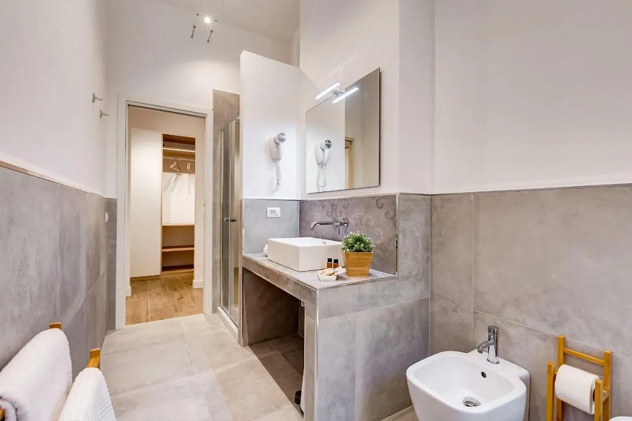 Germanico Luxury Apartment Roma 0*,  Italia